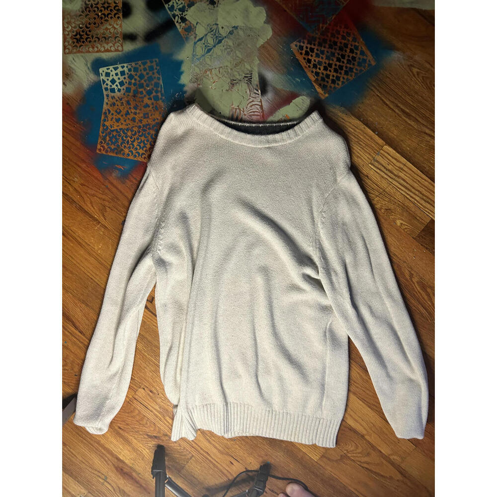 Cozy Cream Sweater - Perfect For Cat Cuddles And Chill Days